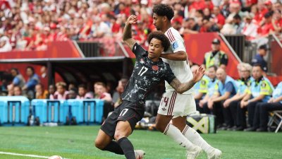 Homam Ahmed Sent Off After 33rd-Minute VAR Upgrade