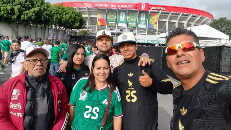Roberto Alvarado draws Mundial 2026 attention as Chivas future comes into focus