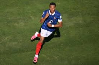 Saliba Watches Mbappe Overtake Giroud With Two Goals