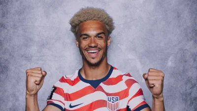 Antonee Robinson Engaged to Darcy Myers With Two Daughters