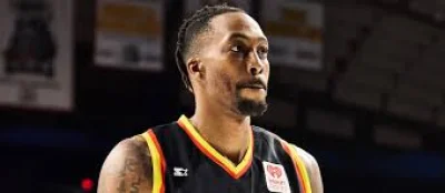 Dwight Howard leads The Riot into 2026 opener without Kosta Koufos for 2 games