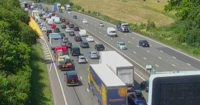 M25 Traffic: Overturned RV closes three lanes between Junction 5 and Junction 6