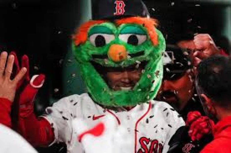 Red Sox Vs Mariners: Boston offense at 90 wRC+ meets Seattle injuries