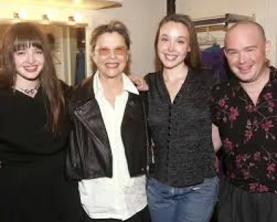 Warren Beatty Says His 4 Children Haven't Seen His Films