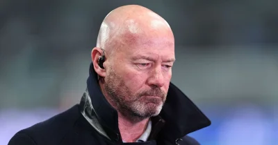 Alan Shearer backs Hollie and Chloe as rugby relationships grow