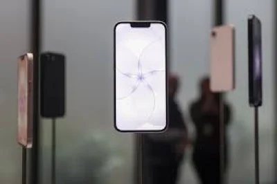 Tim Cook Signals 5% to 10% Apple Iphone Price Hike