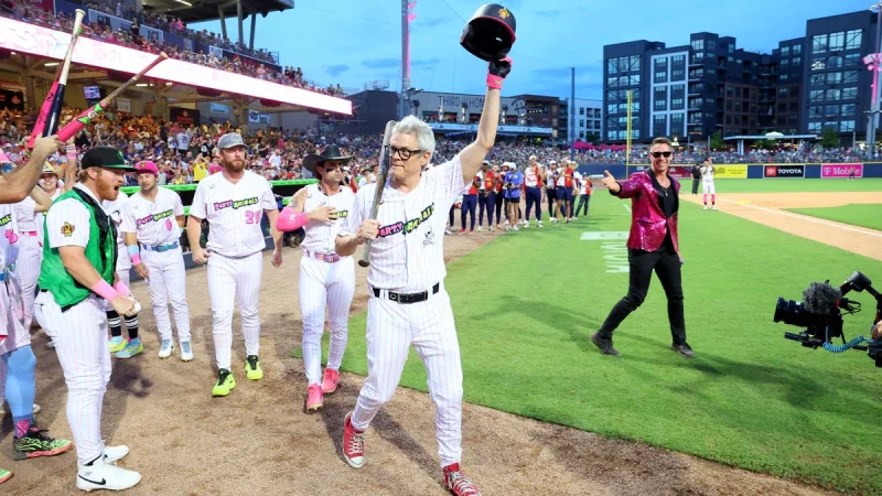 Johnny Knoxville's Banana Ball finale tracks to a weak opening