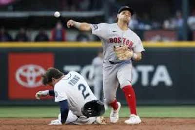 Bryce Miller, Luis Castillo power Connelly Early piggyback plan against Boston