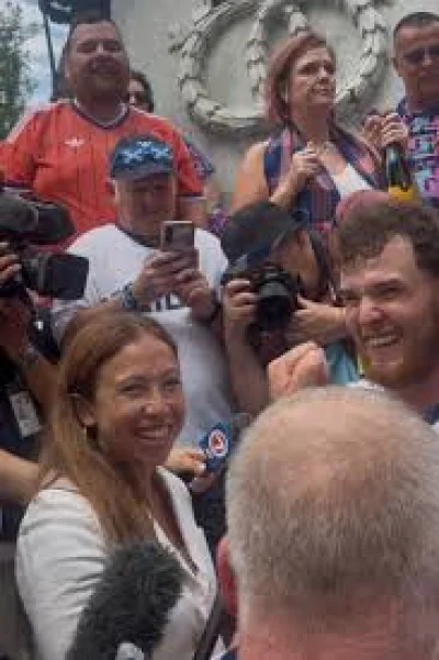 Craig Ferguson finishes 3,500-mile walk to Boston in 109 days