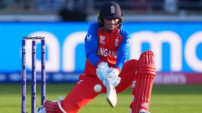 Sophia Dunkley Drives England Vs Scotland to 51-1 After Amy Jones Exit