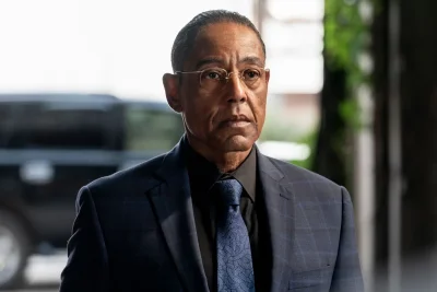 Giancarlo Esposito recites Shahada in Saudi Arabia during filming