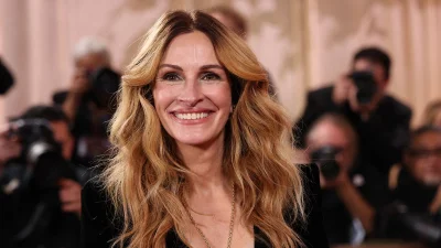 Julia Roberts spotted in New York City with Henry, Hazel and Serge Normant