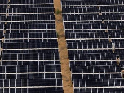 Tunisia parliament receives five solar concessions amid union criticism