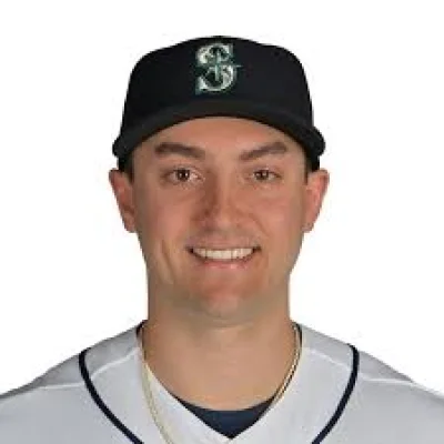 David Peterson watches Dominic Canzone exit early with hamstring issue