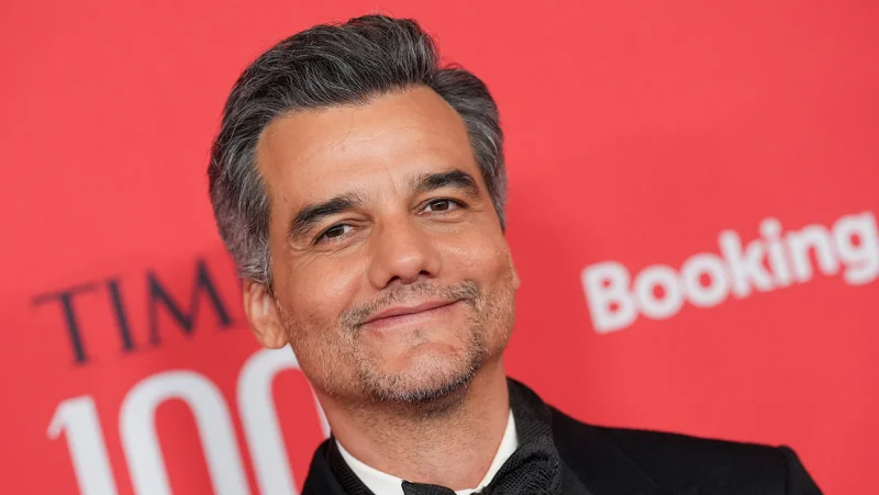 Wagner Moura in Talks as Margot Robbie Heads Ocean’s Eleven Prequel