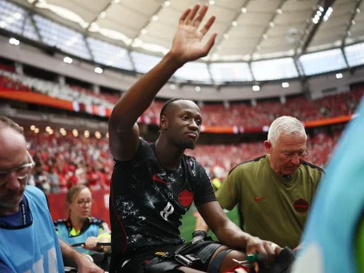 Mostafa Shobeir's fractured tibia and fibula ends Canada run