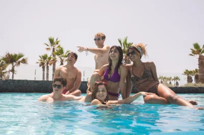 Oasis Netflix leans into Elite over The White Lotus in resort lockdown