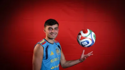 Pedri Says Spain Need a World Cup Before 2010 Comparisons