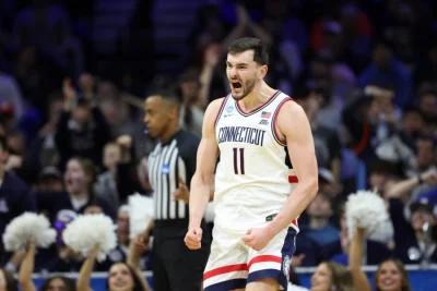 Alex Karaban Goes No. 29 to Sacramento Kings