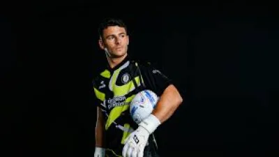 Sam Tickle Signs Four-Year Bristol City Deal