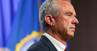 Robert F. Kennedy Jr. urged Rick Stewart to drop out in Iowa