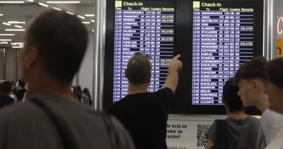 Adam Joseph Describes Heathrow Gatwick Thunderstorm Flight Delays on Saturday
