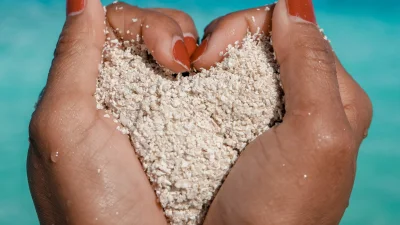 Ellie Hits 2/1 in Love Island Voting After Public Shift