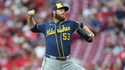 Gary Sánchez Opens Brewers Game With 415-Foot Blast, 1-0