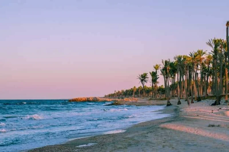 Al-Arish Travel Guide: Sea, Weather and Local Character