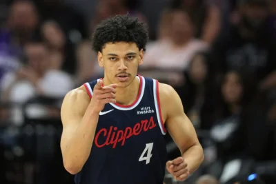 Kobe Sanders Signs Four-Year Deal; Keon Ellis Named in Tradeoff