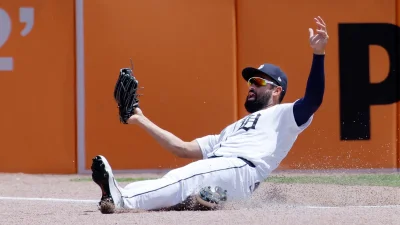 Riley Greene sits after 84 straight games for Detroit Tigers