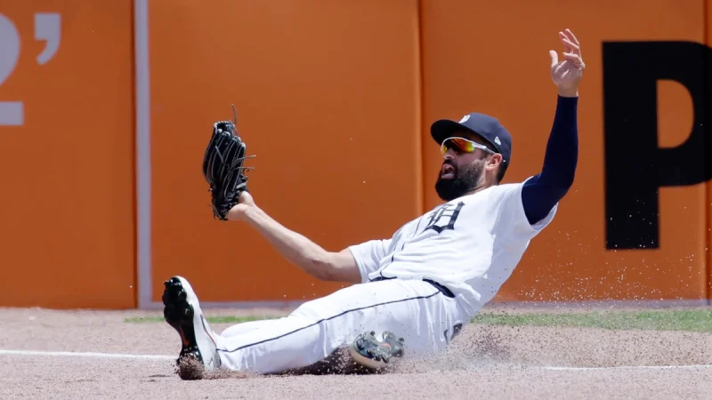 Riley Greene sits after 84 straight games for Detroit Tigers