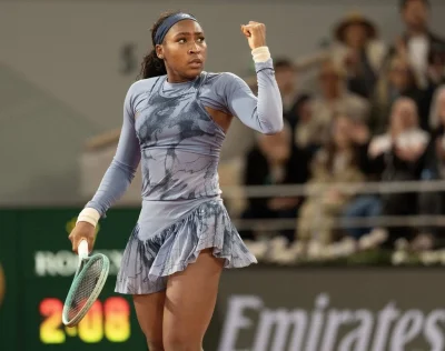 Coco Gauff beats Solana Sierra split 3-2 in Wimbledon preview