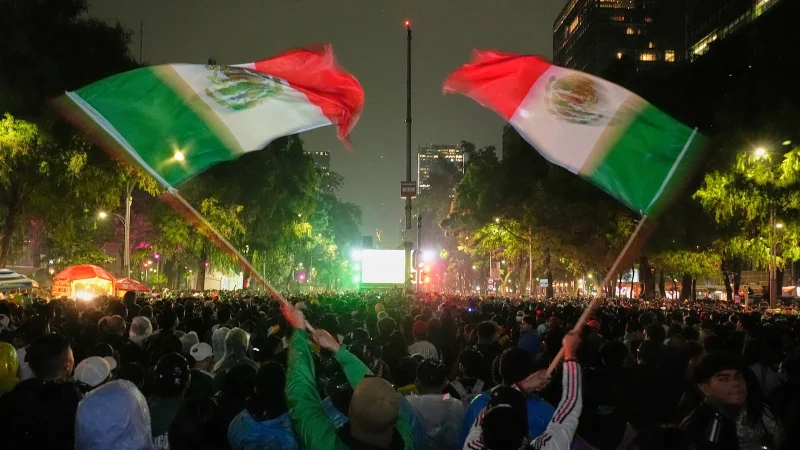 England Vs Mexico: Mexico Reaches Round of 16 With 2-0 Win