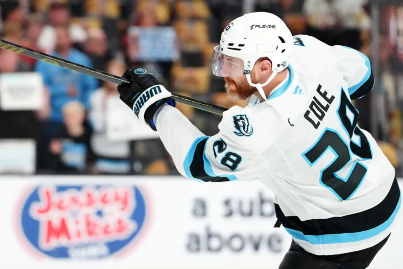 Ian Cole Signs One-Year, $4.75MM Deal With Chicago Blackhawks
