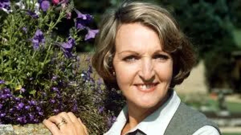 Kirstie Allsopp pays tribute as Penelope Keith dies aged 86
