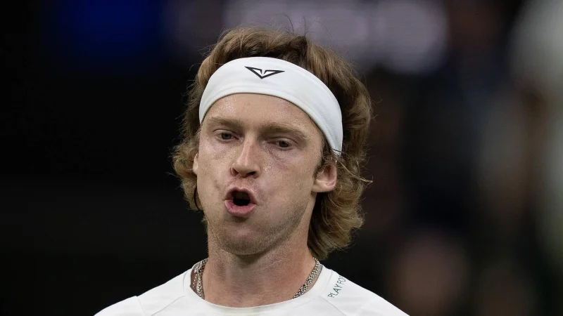 Roman Safiullin Topples Andrey Rublev in 14-12 Wimbledon Tiebreak