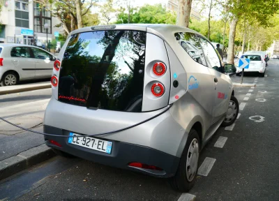 EU pushes Electric Vehicles plan for 70 percent depot charging