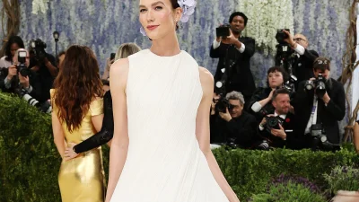 Karlie Kloss says she has never met Donald Trump