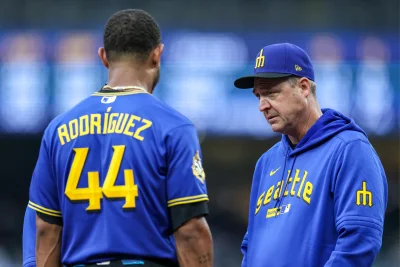 Julio Rodríguez, Victor Robles Exit as Mariners Lose Two Outfielders