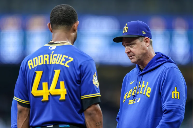 Julio Rodríguez, Victor Robles Exit as Mariners Lose Two Outfielders