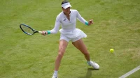 Sorana Cîrstea Beats Kimberly Birrell 6-3, 6-4 at Wimbledon