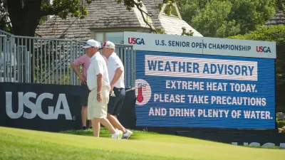 Jay Haas Walks 5 Miles in Heat at U.s. Senior Open