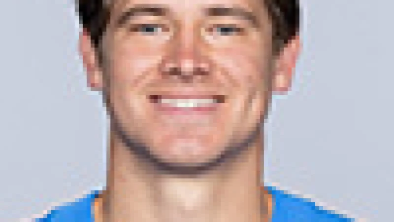 Matt Ryan tracks Justin Herbert's shotgun change under Mike McDaniel