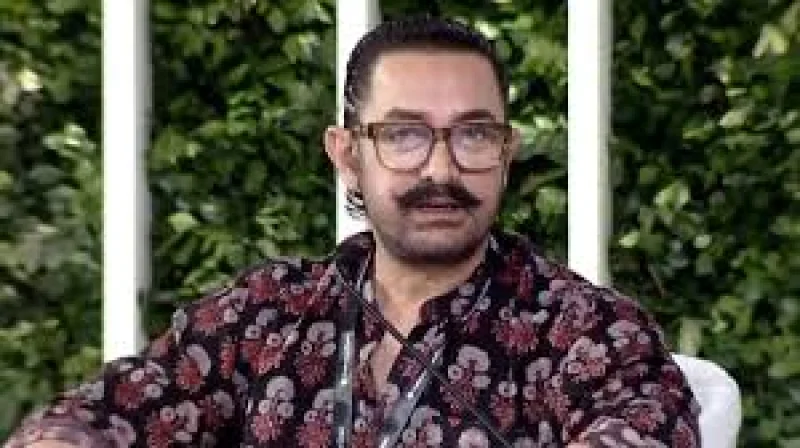 Aamir Khan Marries Gauri Spratt in Bandra Registered Ceremony