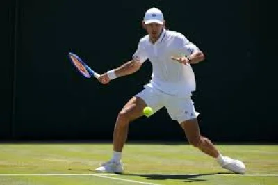 Taylor Fritz Leads Patrick Kypson By Two Sets At Wimbledon