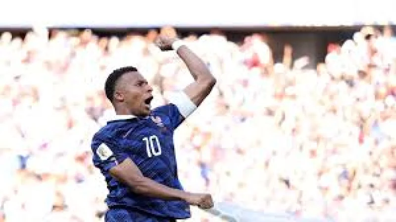 Mbappé impulsa a Francia sobre Paraguay en Galarza, Paraguay