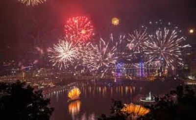 James Engel Reports Pittsburgh Weather Delay, Fireworks Start at 10 p.m.