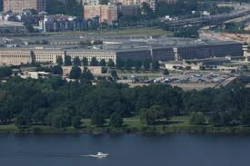 Pentagon limits Stars And Stripes comics and wire services