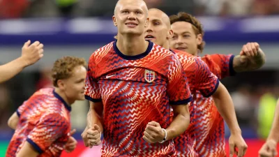 Erling Haaland Makes Wild Bill's Western Store Stop in Dallas for Haaland Norway Jersey